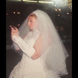 WEDDING DRESS AND VEIL